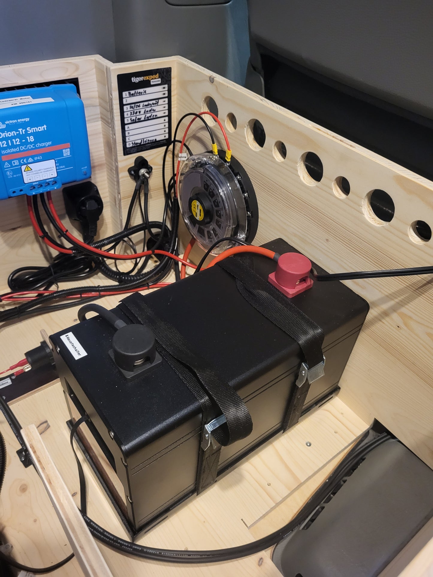 LiFePO4-Batterie 12V für Wohnmobil, 110Ah, 1408Wh - getestet unter Extrembedingungen